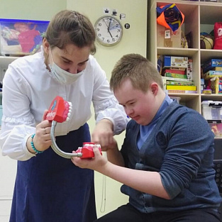 Как помочь своему ребенку сохранить зубы здоровыми и избежать трудного лечения